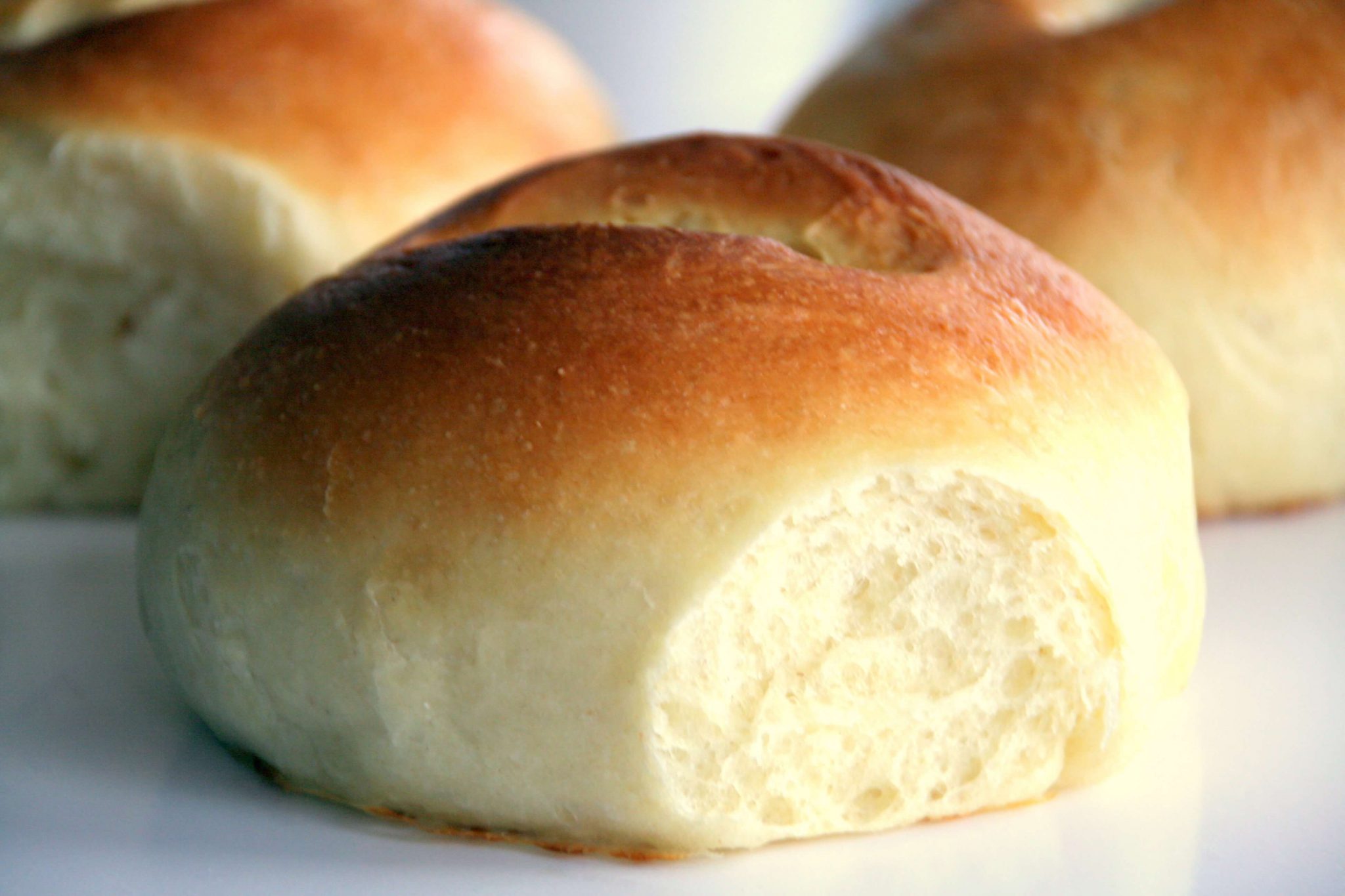 Milchbrötchen wie vom Bäcker ganz einfach selbst backen